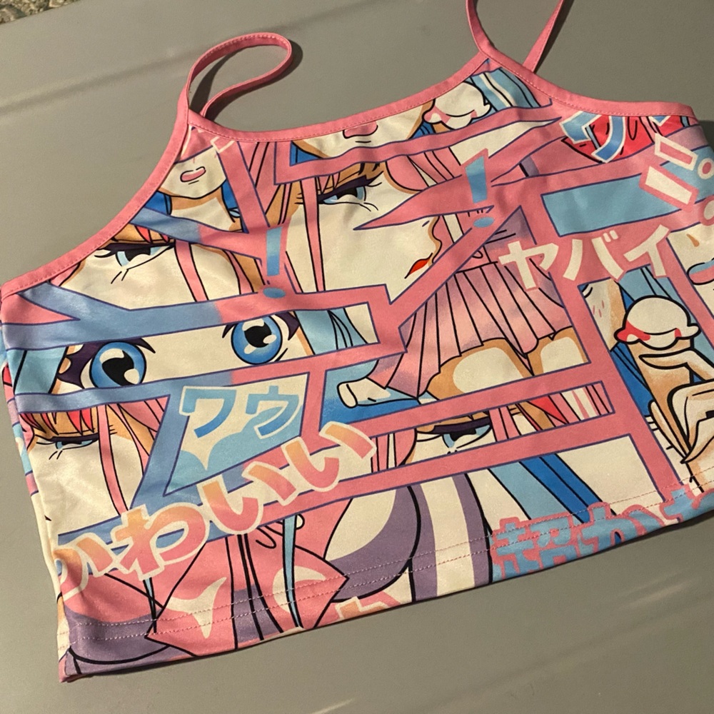 Anime print cropped tank top